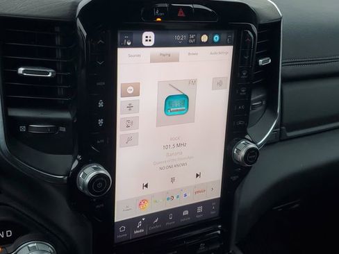 Used 2025 RAM 1500 Laramie w/ Trailer Tow Group image 26