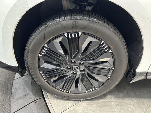 Used 2025 Nissan Murano Platinum w/ Cargo Package image 8