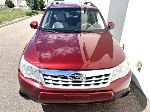 Used 2012 Subaru Forester 2.5X Premium AWD/4WD image 3