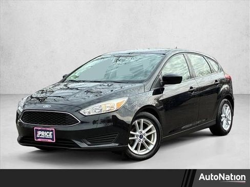 Used 2018 Ford Focus SE image 1