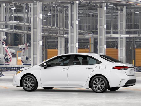 New 2026 Toyota Corolla LE FWD image 5