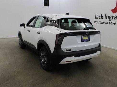 New 2026 Nissan Kicks S FWD image 3