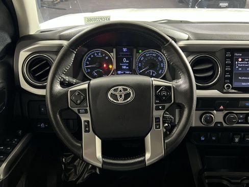Used 2022 Toyota Tacoma SR5 image 16