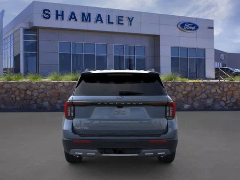 Used 2026 Ford Explorer Active w/ Active Comfort Package image 5