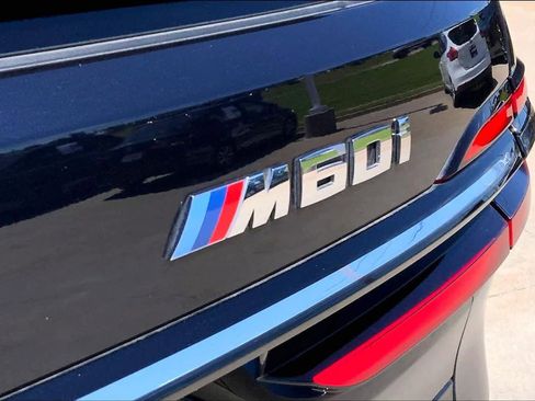 Certified 2023 BMW X7 M60i w/ Executive Package AWD/4WD image 9