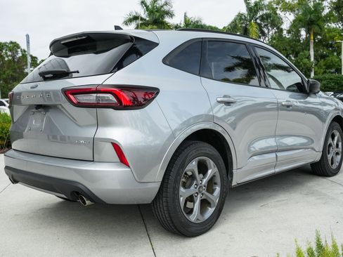 Used 2023 Ford Escape ST-Line image 9