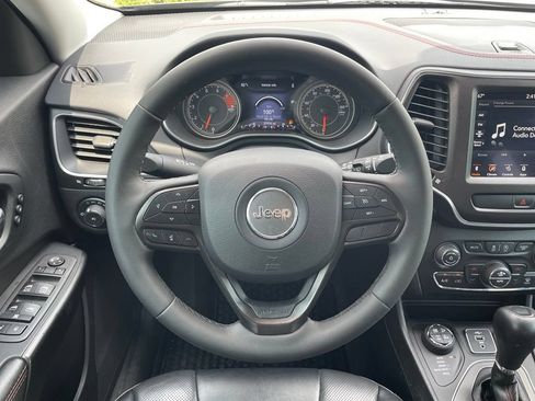 Used 2022 Jeep Cherokee Trailhawk w/ Sound & Nav Group AWD/4WD image 14