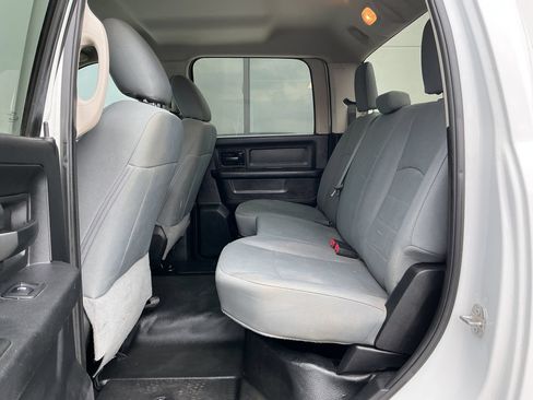 Used 2018 RAM 2500 Tradesman w/ Chrome Appearance Group AWD/4WD image 27