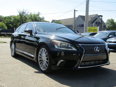 Used 2013 Lexus LS 460 AWD w/ Comfort Pkg image 1