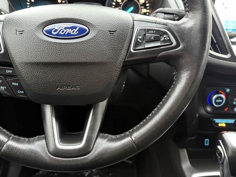 Used 2018 Ford Escape Titanium image 22