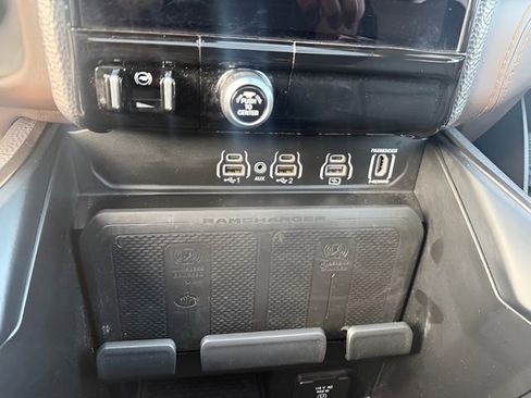 Used 2025 RAM 1500 Limited image 28