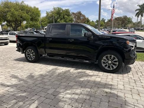 Used 2023 Chevrolet Silverado 1500 RST AWD/4WD image 15