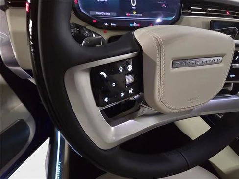 New 2025 Land Rover Range Rover Autobiography image 18