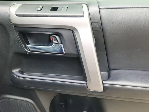 Used 2022 Toyota 4Runner SR5 Premium w/ Moonroof Package AWD/4WD image 14