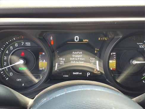 Used 2024 Jeep Wrangler Unlimited Sahara AWD/4WD image 14