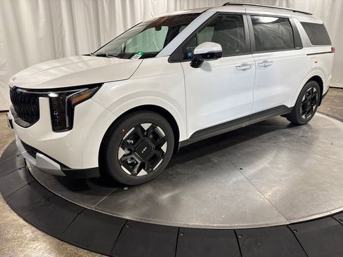 New 2026 Kia Carnival EX image 1