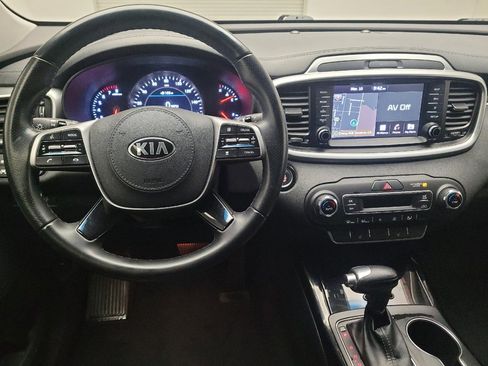 Used 2019 Kia Sorento SX image 22