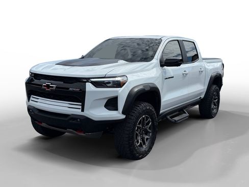 Used 2024 Chevrolet Colorado ZR2 w/ ZR2 Convenience Package III AWD/4WD image 1