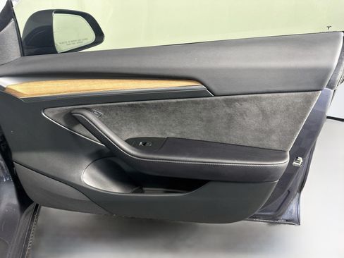 Used 2023 Tesla Model 3 Standard Range RWD image 33