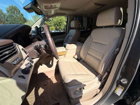 Used 2017 GMC Yukon Denali w/ Open Road Package AWD/4WD image 21