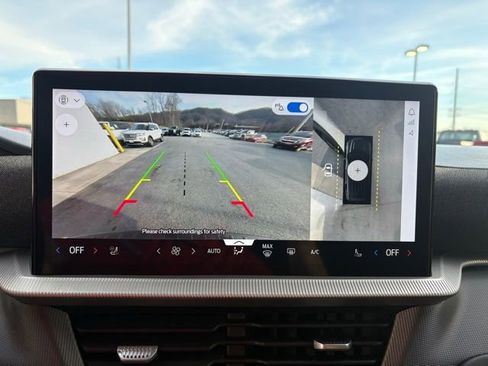 Used 2025 Ford Explorer ST image 19