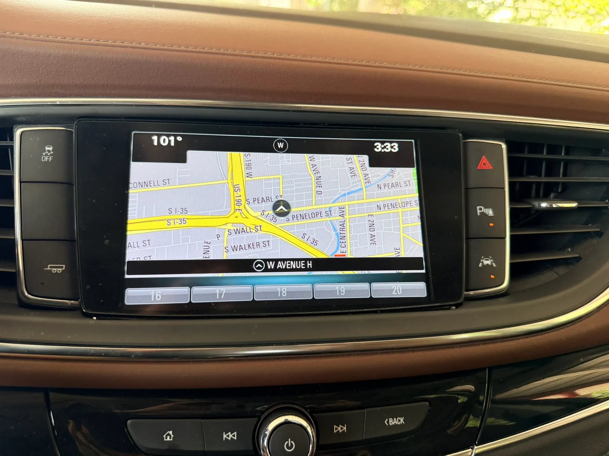 Used 2018 Buick Enclave Avenir w/ Avenir Technology Package FWD image 16