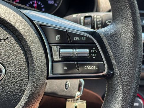 Used 2019 Kia Forte LXS FWD image 21