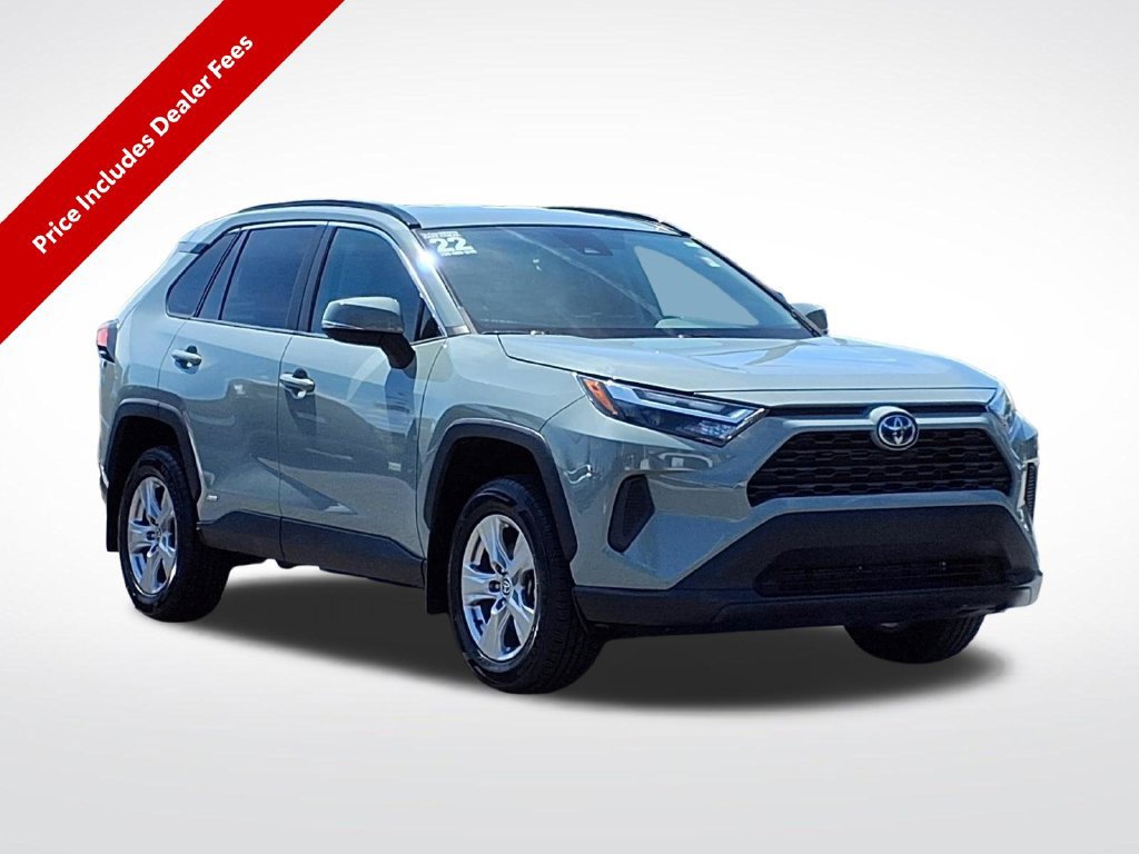 Used 2022 Toyota RAV4 XLE AWD/4WD image 1