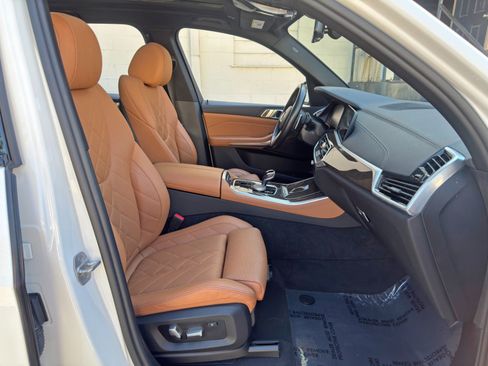 Used 2023 BMW X5 sDrive40i w/ M Sport Package RWD image 16