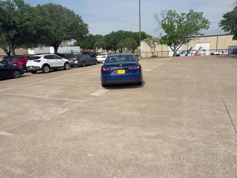 Used 2025 Toyota Camry LE FWD image 16