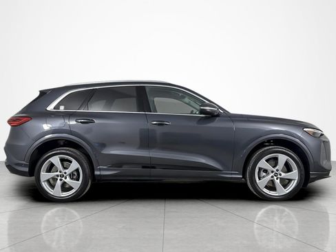 Used 2025 Audi Q5 Premium Plus w/ Premium Plus AWD/4WD image 6