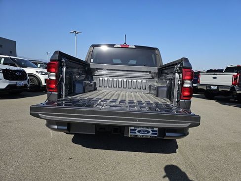 Used 2026 Ford Maverick Lobo AWD/4WD image 16