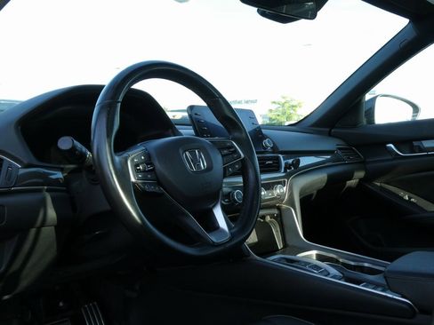 Used 2019 Honda Accord Sport image 27