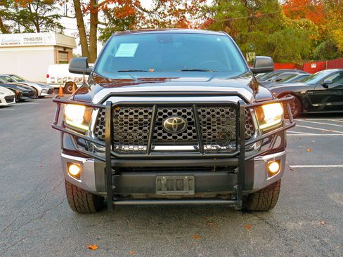 Used 2018 Toyota Tundra SR5 image 4