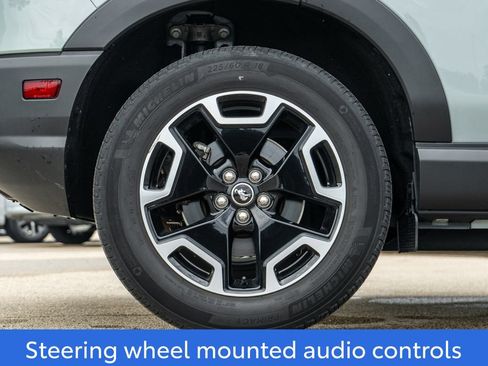 Used 2023 Ford Bronco Sport Outer Banks w/ Tech Package AWD/4WD image 9