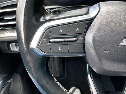 Used 2024 Chevrolet Traverse LT AWD/4WD image 23