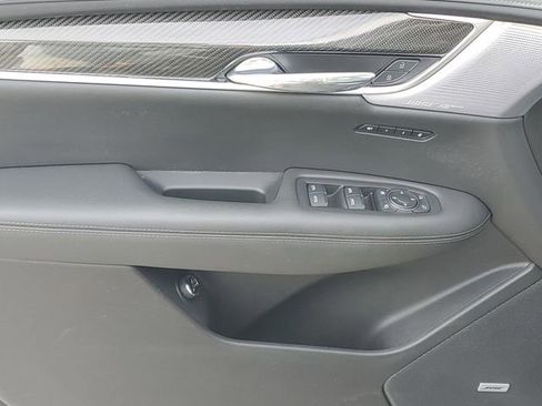 Certified 2023 Cadillac XT6 Sport AWD/4WD image 11