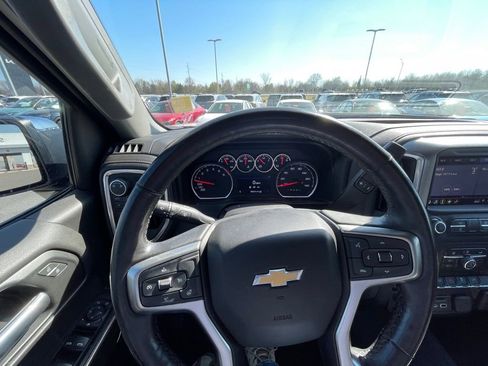 Used 2019 Chevrolet Silverado 1500 LT w/ All-Star Edition image 15