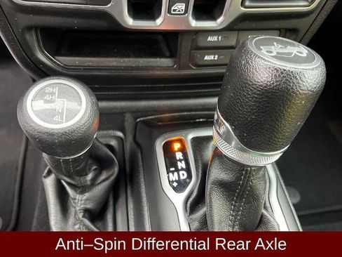 Used 2018 Jeep Wrangler Unlimited Sport S AWD/4WD image 10