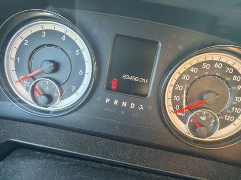 Used 2017 RAM 1500 Express AWD/4WD image 13