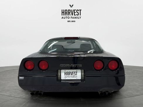 Used 1989 Chevrolet Corvette Coupe RWD image 6
