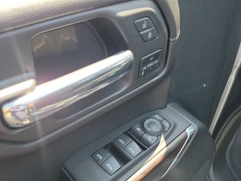 Used 2021 GMC Sierra 1500 SLT w/ SLT Convenience Package AWD/4WD image 20