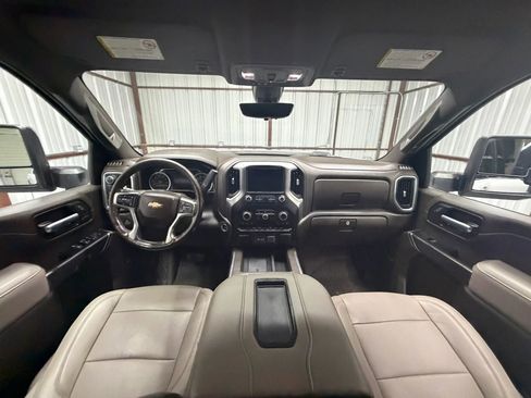 Used 2020 Chevrolet Silverado 2500 LTZ w/ LTZ Premium Package AWD/4WD image 15