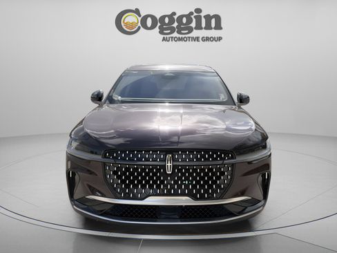 Used 2024 Lincoln Nautilus Premier w/ Equipment Group 102A image 9