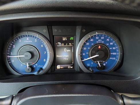 Used 2018 Toyota Sienna XLE Premium FWD image 27
