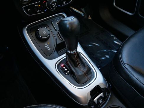 Used 2018 Jeep Compass Latitude w/ Popular Equipment Group image 22