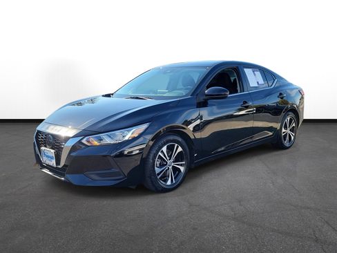 Used 2022 Nissan Sentra SV image 2