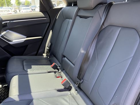 Used 2020 Audi Q3 2.0T Premium w/ Convenience Package AWD/4WD image 32
