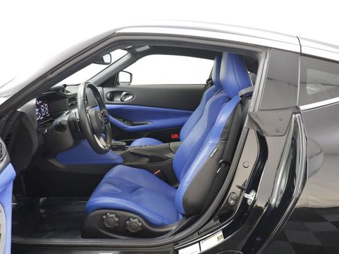 Used 2024 Nissan Z Performance w/ Floor Mat Package RWD image 5
