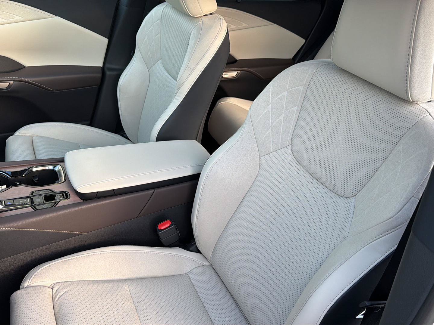 New 2026 Lexus RX 350 FWD image 29